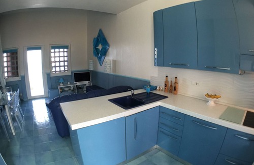 Stintino Casa | HOUSE ON THE SEA, WATERFRONT, BREATHTAKING VIEW WITH GARDEN AND PRIVATE BEACH