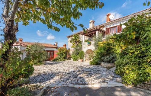 Peresiji Casa | House Peresiji