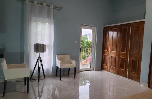 Freetown Casa | House Sleeps6-Bbq-Balcony-ScenicMountainView