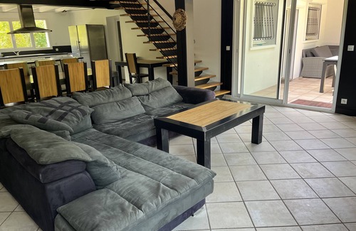 Tarnos Casa | Casa Tipo T5 a 15 minutos de Biarritz y Hossegor con jardín y piscina