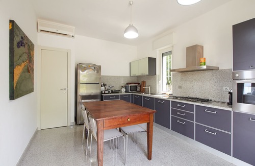 Noli Villa | Villa de lujo con piscina panorámica con vistas al mar.