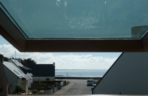 Gavres Casa | - House with enclosed garden, sea view, 4 bedrooms, sleeps 8.