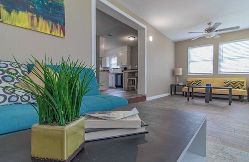 Conway Casa | Casa con jardin cercado, cerca de instituciones educativas y médicas en Conway.