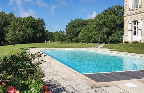 Gardegan-et-Tourtirac Casa | Casa de personajes, Gardegan y Tourtirac