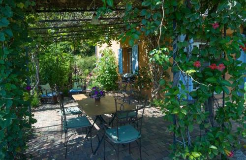 La Londe-les-Maures Casa | House With Garden And Sea View