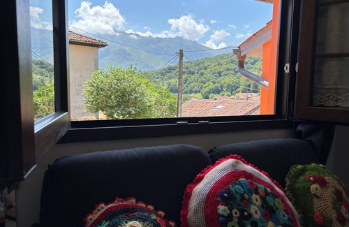Cabrales Cabaña | Casa con jardin con vistas a los Picos de Europa (3 hab dobles y 2 baños)