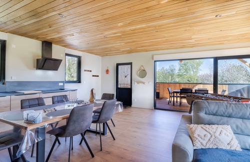 La Roque-Gageac Casa | Casa con Jacuzzi y Vista en La Roque-Gageac – Terraza, Aire Acondicionado, 6 Personas