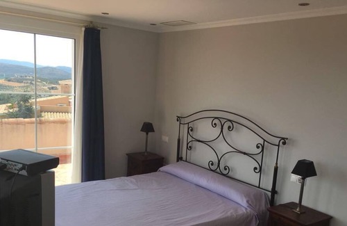 Vinaros Chalet De Esquí | ACOGEDOR CHALET CON PISCINA PRIVADA 7-9 PERS. 7 M PLAYA EN VINAROS
