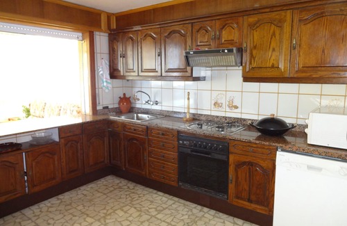 Villadesuso Casa | CASA CON PISCINA JUNTO AL MAR