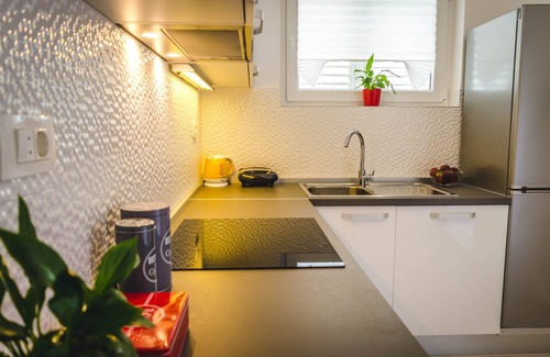 Kolocep Island Casa | Casa con vista al mar en una isla tranquila.