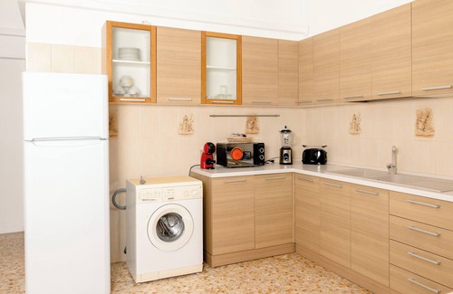 Gaeta Apartamento | House with sea view, parking and private beach.
