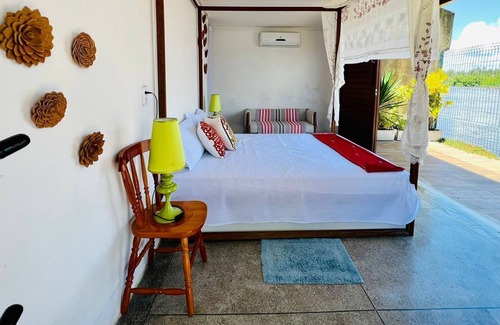 Massagueira Casa | House with Pool in front of Lagoa, in Massagueira