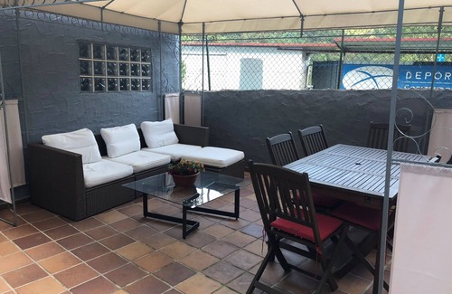 San Martín del Rey Aurelio Casa | Casa con terraza y chimenea en la montaña de Asturias