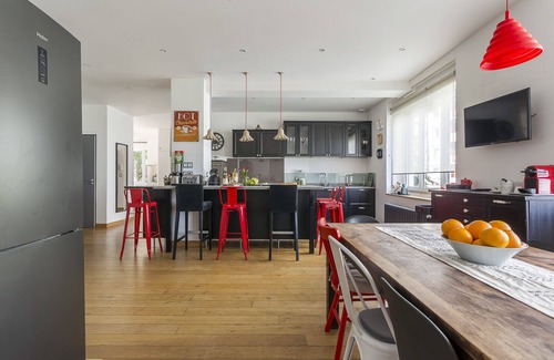 Zola - Pressense Casa | Myladenia House Stella 10Chb 10min corazón de Lyon