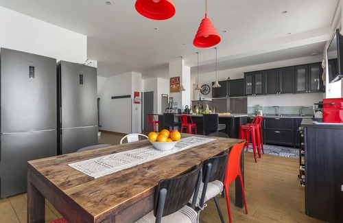 Zola - Pressense Casa | Myladenia House Stella 10Chb 10min corazón de Lyon