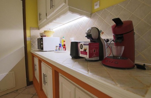 Etaules Casa | House with wooded garden near Royan