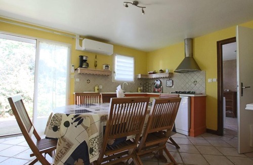 Etaules Casa | House with wooded garden near Royan