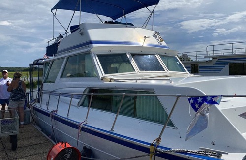 Eufaula Alquiler De Eote | Houseboat on Lake Eufaula Fish from your boat