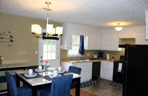 Perry Casa | Housing Available For Hurricane Milton Evacuees / Hurricane Milton Evacuation