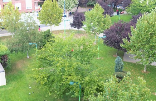 León Apartamento | Housingleon- duplex nuevo con garage a 500 metros del casco historico