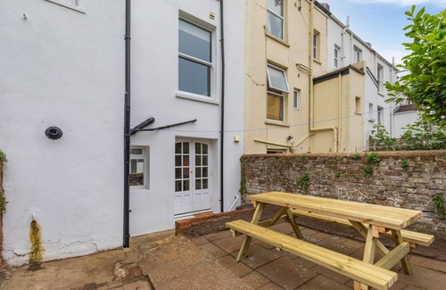Hove Casa | Hove Actually House | By My Getaways
