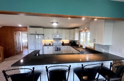 Avon Casa | How You Dune? Dog-Friendly Semi-Oceanfront in Avon!