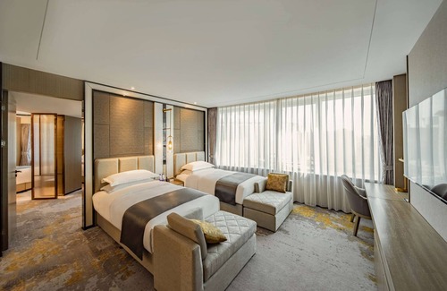 Wangfujing Shopping Area Hotel | Howard Johnson Paragon Hotel Beijing