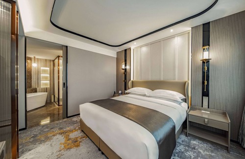 Wangfujing Shopping Area Hotel | Howard Johnson Paragon Hotel Beijing