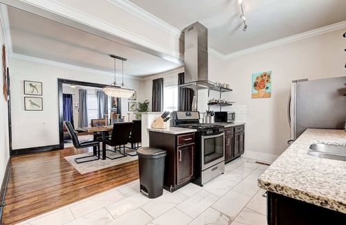 Lincoln Terrace Casa | Lincoln Tudor – 3 en 1 - cerca de OU Med, Bricktown, Arena
