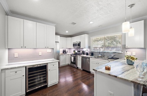 Willow Meadows/Willowbend Area Casa | Htown Home Near NRG, Med Center | BBQ Yard Games