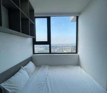 Hue Apartamento | Huế ơi 4 Homestay Căn hộ 2 phòng ngủ view thành phố & cánh đồng