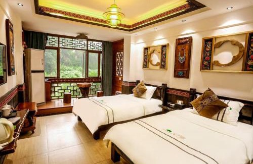 Xiangxi Casa | Huaqianshu Theme Inn 高铁免费接站或送站一次