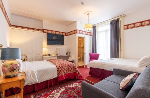 Dover Casa | Hubert House Guesthouse