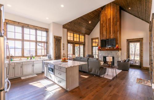 Banner Elk Casa | Hucklebeary Cabin at Eagles Nest