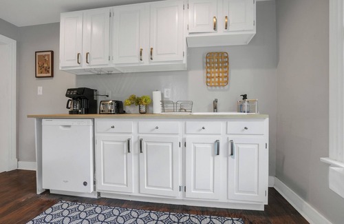 North Wales Apartamento | Huckleberry Haven: 4-bedroom Luxury Apartment