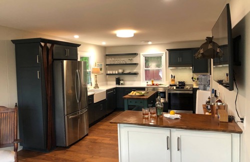 Coxsackie Casa | Hudson River Retreat- Spectacular Views- Pet friendly🐕 Wheelchair Accessible♿