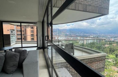 El Castillo Apartamento | Huge Apartment for families at Poblado