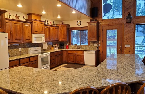 Mountain Home Cabina | Huge Cabin - Great for Families and Group