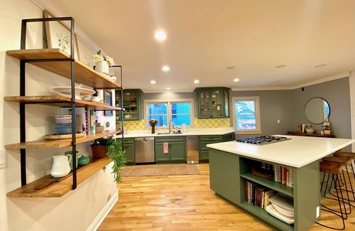 Mars Hill Casa | Huge Estate w/ 2 homes, fishing pond, private day spa, hot tub, & pizza oven