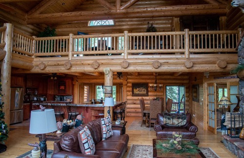 Park City Cabina | Hermoso de cabina 45 Min De Slc; Capacidad 19+; Bañera de hidromasaje, Estanque, Bunkhouse