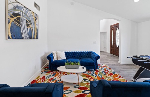 Clairemont Mesa West Casa | Huge Family Friendly Retreat! Centrally Located!