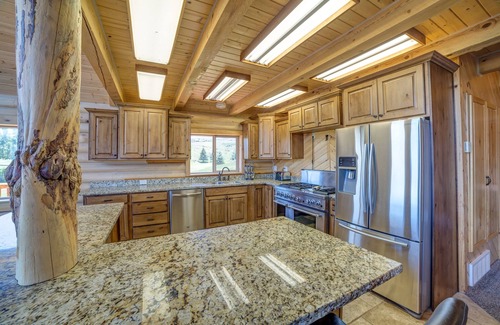 Sweetwater Cabina | Enorme, Cabin Gorgeous Log, 100% remodelado, el botón derecho en el campo de golf de Ideal Beach !!