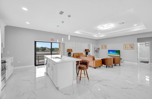 Westminister Casa | HUGE Home in Lehigh Acres Near RSW International Airport and JetBlue Park.