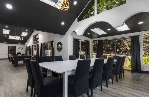 Waller Casa | Huge, Private, Luxury, Pool House