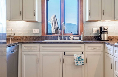 Carbondale Casa | HUGE VIEWS + LUX Finishes Outside Aspen