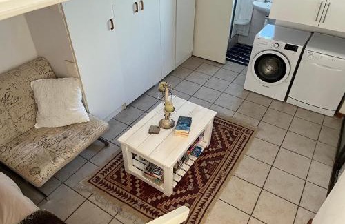 Still Bay Otro | Huisie by die See