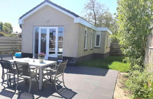Dirkshorn Casa | Huisje Britt met grote tuin en veel privacy