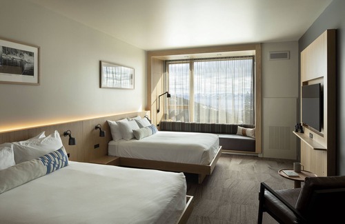 Sandpoint Hotel | Humbird