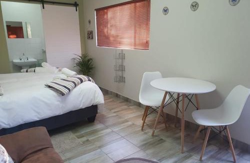 Oudtshoorn Casa | Humble & Kind Guest House