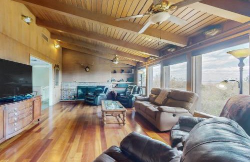 Broadmoor Casa | Hummingbird Haven